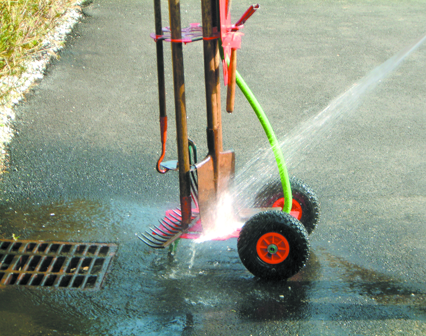 Cleant garden trolley